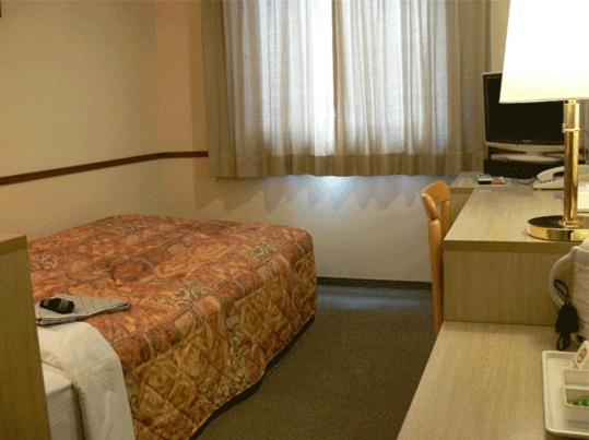 Отель Gujo Hachiman Inter Номер фото